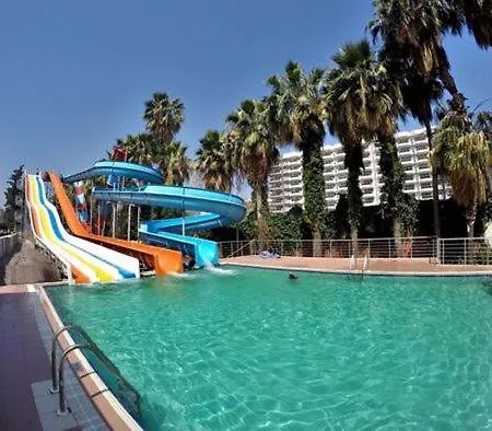 Liparis & Hotell Kumkuyu